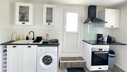 Les chats pitres Maison au calme rénovée avec jardin, terrasse aménagée, transats, abri à vélo, parking gratuit, 5 mn à pied du centre Bayeux proche des plages du débarquement - Photo 4