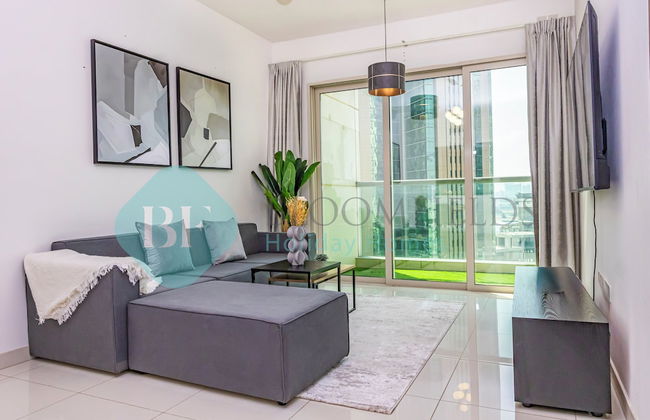 Bloomfeilds Royal 1Br Skyscraper - Photo 4