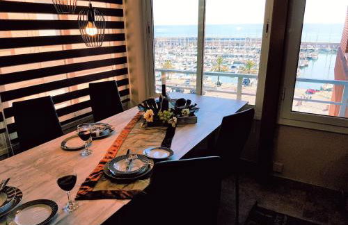 Marina Port & Beach-Apartment - Photo 9