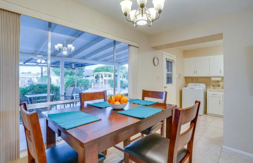 Patio and Yard Sun City Home Near Casinos - Foto 8