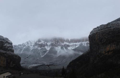 Suite Vistas Únicas a Ordesa y MontePerdido - Piscinas - Barbacoa - Photo 20
