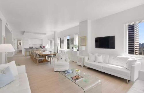 Manhattan Exclusive Apartment Midtown NYC Luxury Penthouse Sleeps 8 - Photo 2