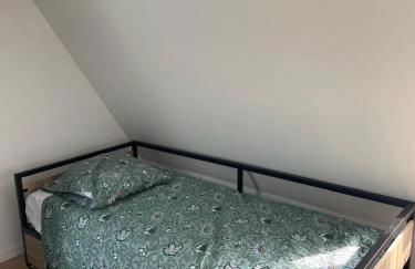 Charmant appartement 2 chambres entièrement rénové avec parking au calme tout en étant à deux pas des commerces et restaurants - Foto 19