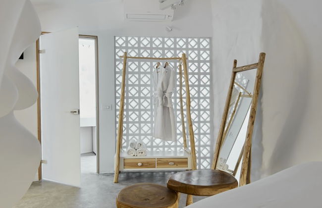 Theano Cave Suites & Villas - Photo 37