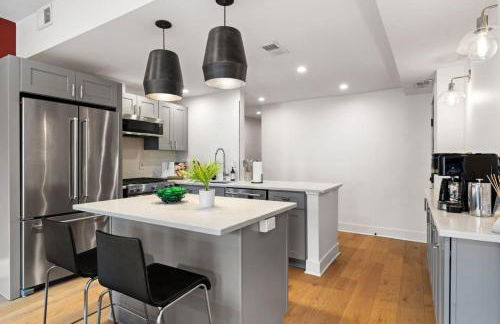 HostWise Stays - Prime Mexican War Streets 2BR Apartment - Foto 2