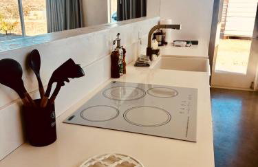 AMFM Art Music Film Motel, walk Pappy's & Red dog - Foto 15