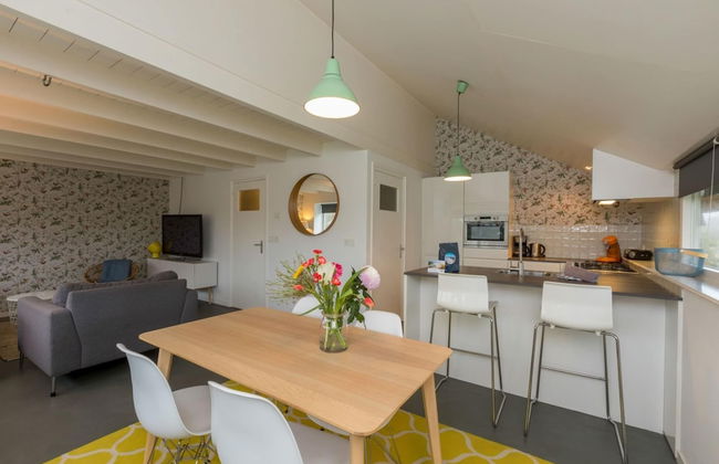 Apartment Near the Beach - Photo 5