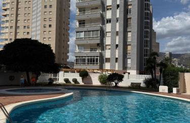 Calpe apartamento LUXURY 2 min playa aparcamiento patio piscina aire wifi - Foto 18
