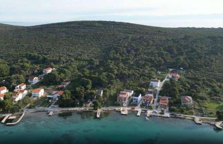 Apartments by the sea Brgulje, Molat - 22906 - Foto 2