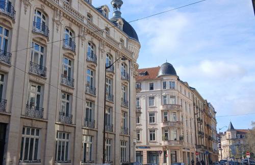 La Parenthèse Impériale Gare à 300 m Balnéo Sauna - Foto 45