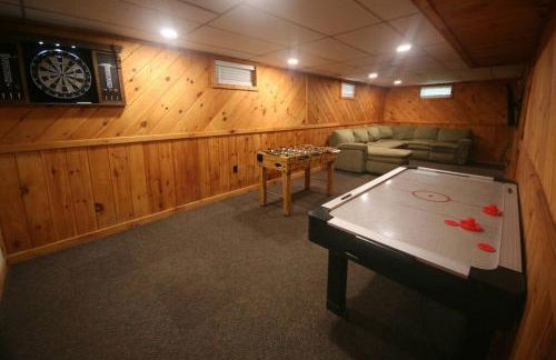 Outdoor Playground on Lake and Close to Skiing - Foto 17