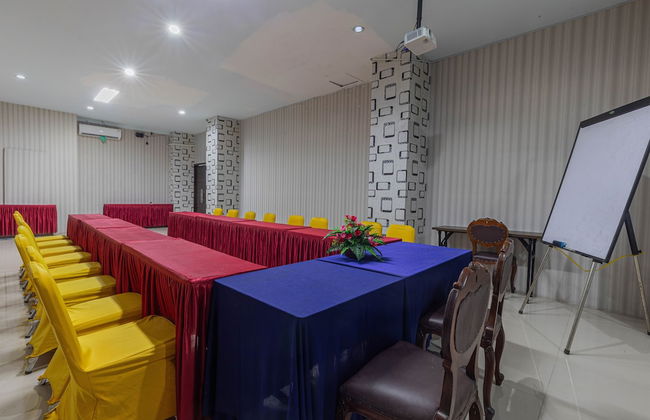 Hotel D'Madinah Inn - Gentan - Foto 29