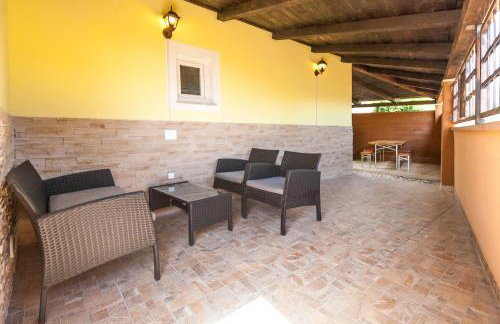 Industrial style studio house Eni, with Parking, BBQ, AC in Marčana, Ferienwohnung - Foto 5