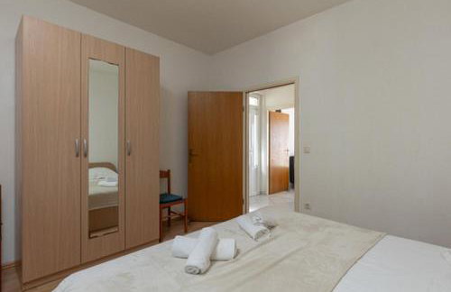 Apartments More - Photo 10