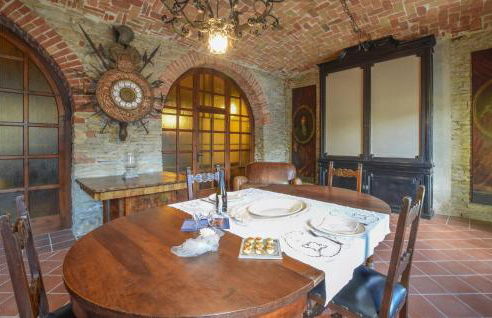 Nice Apartment In Santo Stefano Belbo - Photo 28