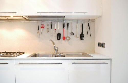 GuestHost - Raffaella splendido bilo x4 - Photo 10