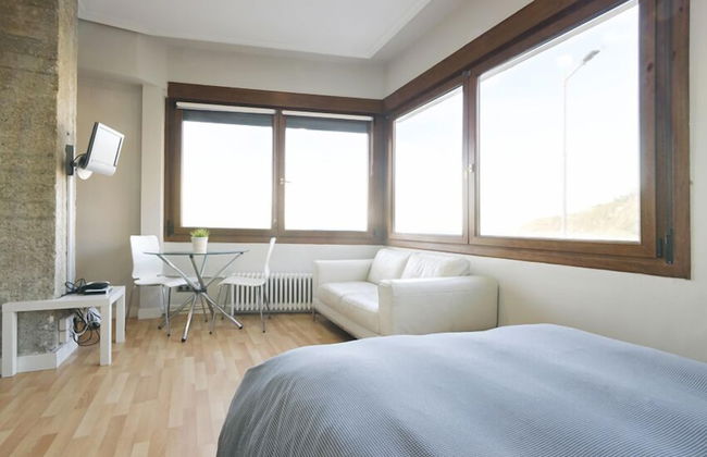 SanSebastianForYou Zurriola Apartment - Photo 3