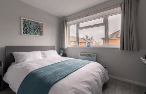 Racecourse Revelation! Free parking - Photo 16