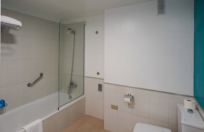Coral La Quinta Park Suites - Photo 33