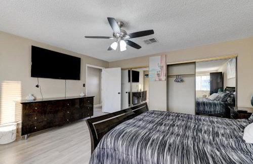 Strip-side Villa, 6 Beds, Pool, Mini Golf, Karaoke - Foto 18