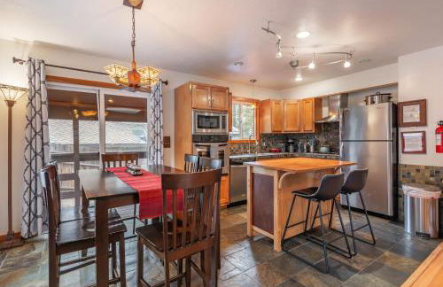 Lakeside Serenity Retreat - Photo 19