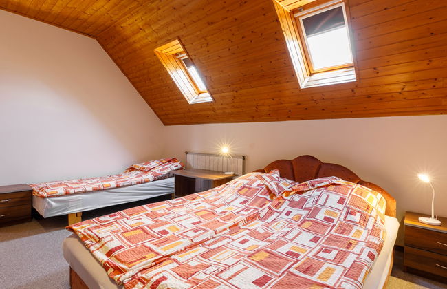 4 bedroom Apartment in Siófok with garden - Photo 11