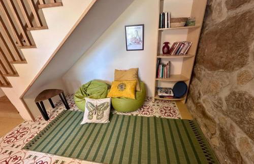 Nascente home place in nature next to a waterfall - Foto 13