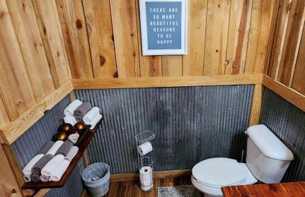 Unique Country Cabin Meets Farmhouse Modern!!! - Foto 32