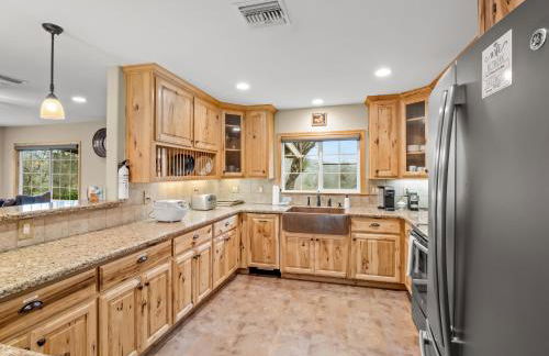 Manzanita Hill-35 miles to Yosemite, 10 miles to Mariposa with 8 person spa - Foto 11