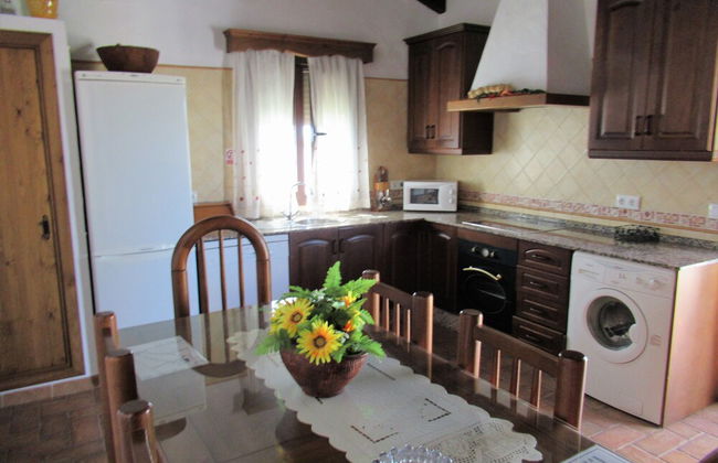 Chalet Huerta 1 con piscina y paddle - Photo 7