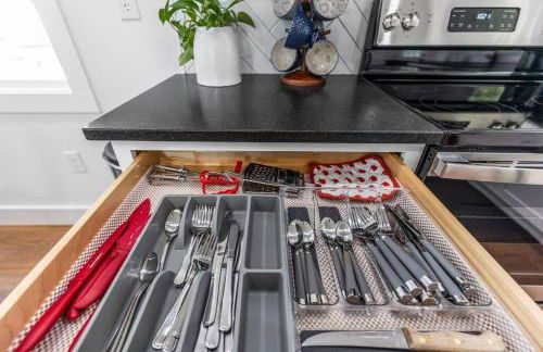 New•Downtown• OneTreeHill Bridge - Foto 11