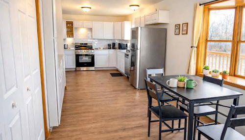 5BR Accessible Valley & Lake View Home Near Cornell - Sleeps 10 - Foto 4, stove, dishwasher, toaster