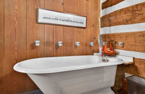 Historic 1802 Forge Home by North River & Trails - Foto 26