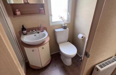 Cabin 6 sleeps 6 Patio Pets Edinburgh Festival - Foto 3