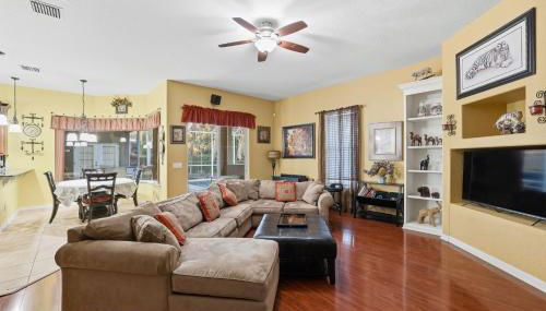 Charming 3BR Oasis Comfort, Pool & Sunshine home - Foto 2