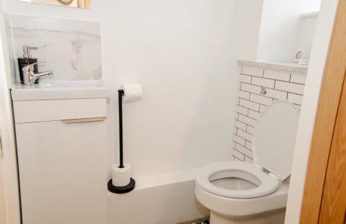 City Centre - FREE PARKING, BUSINESS STAYS, FAMILIES, RELOCATORS - Foto 12