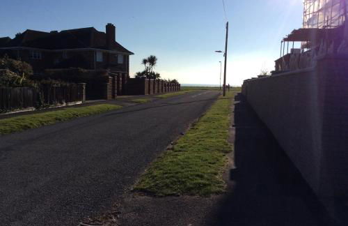 Cliff Top Studio - Photo 15