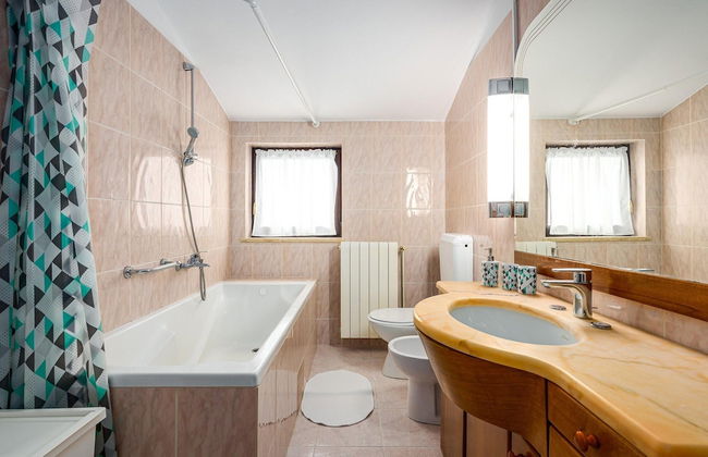 Scenic Villa With Private Garden - Foto 15