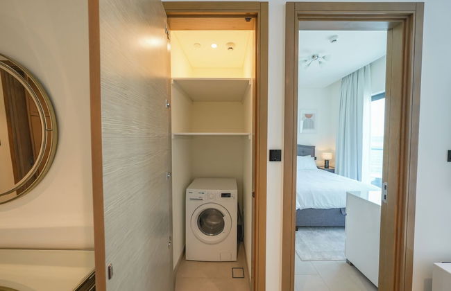 Yogi - Bright Apartment With Panoramic CityScape Views - Photo 20