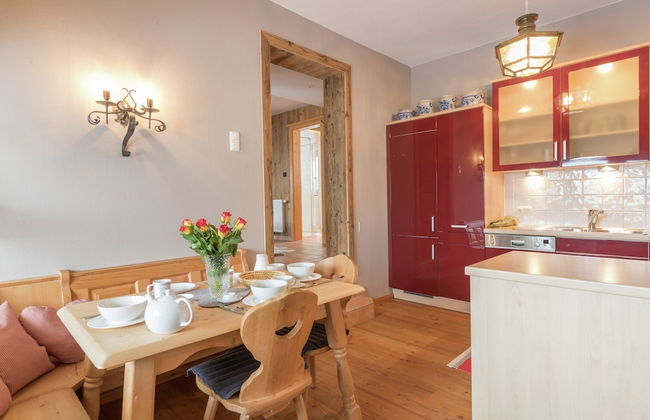 Unique Chalet in the Center of Elmau, Near Ski Lift - Photo 12