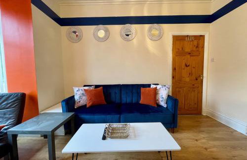 Kimberworth 4 Bedrooms House 8 Beds Close to M1 Suitable For Longer Stay - Foto 16