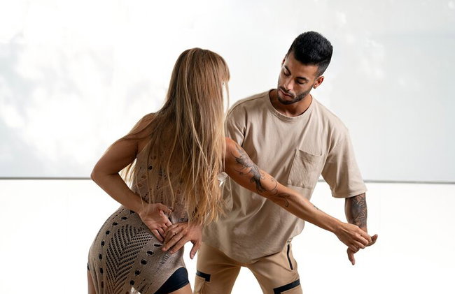 Experiencia en clase de baile latino y salsa en Valencia - Foto 6