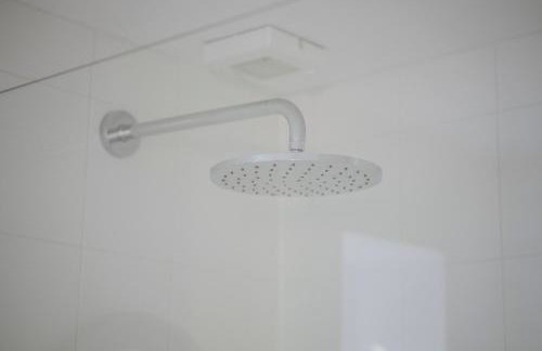 Coach House - Photo 22