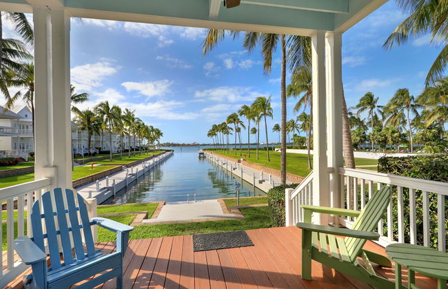 Waterfront Luxury Villa With Sunset Views And Boat Slip 3 Bedroom Townhouse by RedAwning - Foto 1