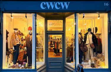 Boutique High Street Apartment In Crickhowell - Photo 47