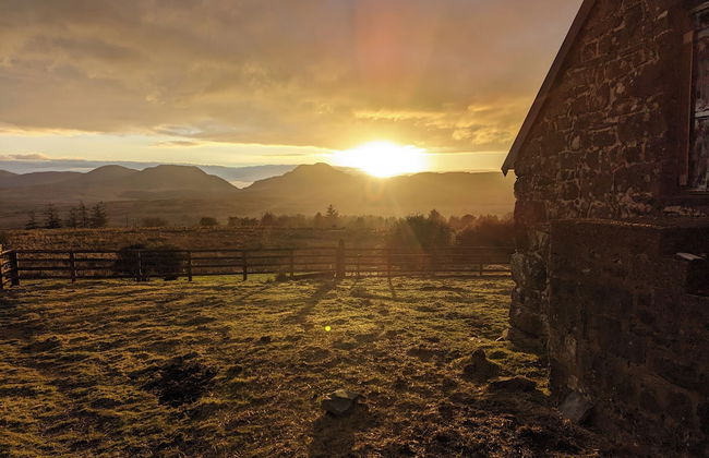 Lodge House - Photo 1