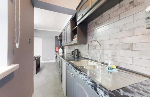 New! 4BR in Mitchell Street - Foto 35