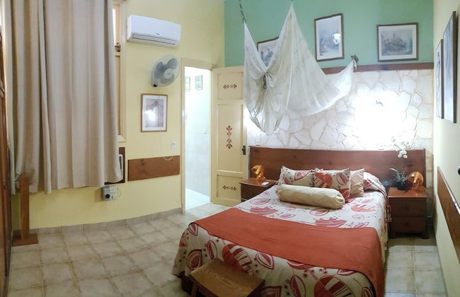 Aparthotel in Havana - Photo 5