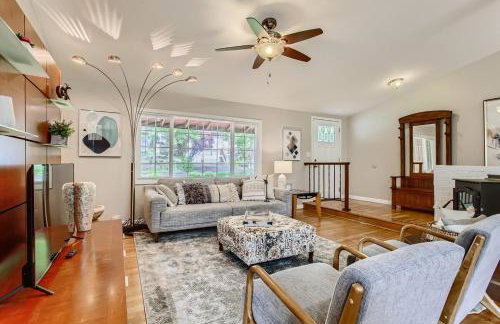 Spacious 4-bedroom home with outdoor deck - Foto 1