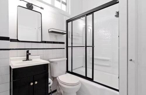 Stylish Retreat Walkable to Bars & Restaurants - Foto 22